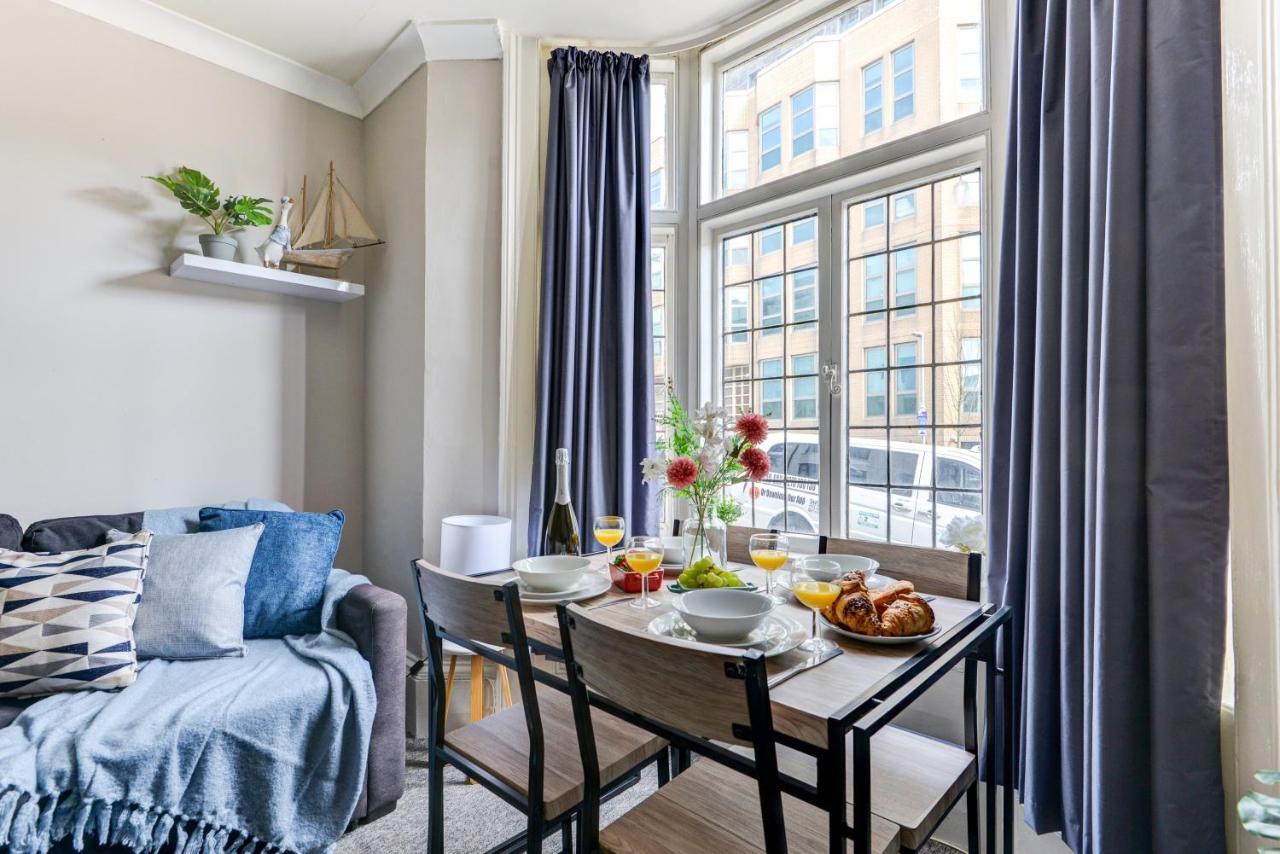 2 Bedroom Apartment - Queens Square Flat 1 Hove Buitenkant foto