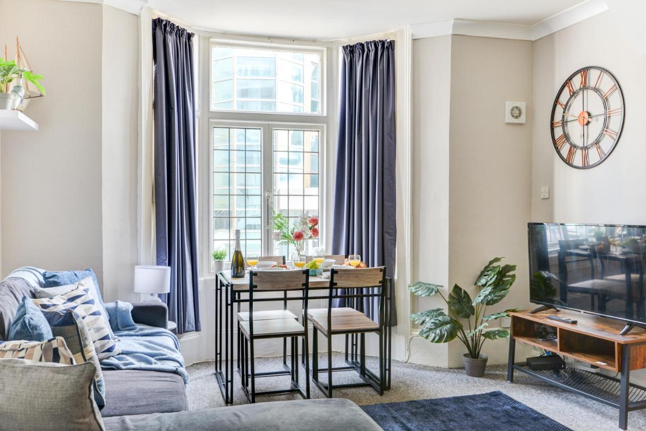 2 Bedroom Apartment - Queens Square Flat 1 Hove Buitenkant foto