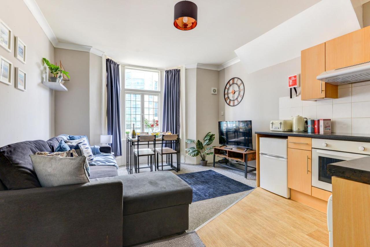 2 Bedroom Apartment - Queens Square Flat 1 Hove Buitenkant foto
